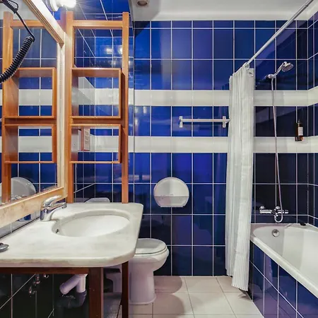 Malacuna Peniche 호텔 3*