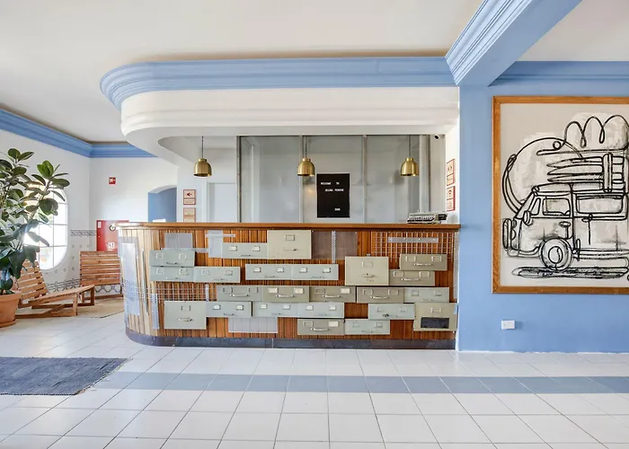 Malacuna Peniche 费雷尔